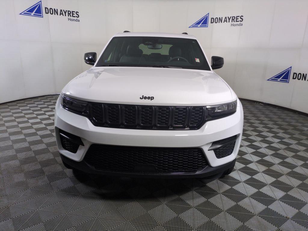 Used 2023 Jeep Grand Cherokee For Sale in Fort Wayne, IN