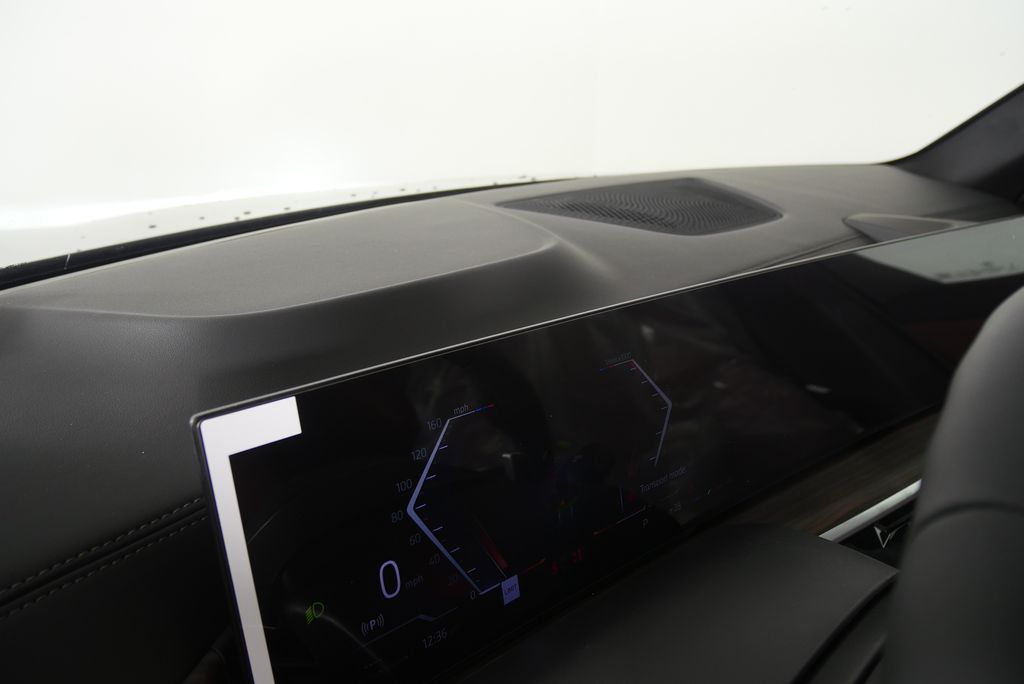 Thumbnail: 2026 BMW X5 - 19