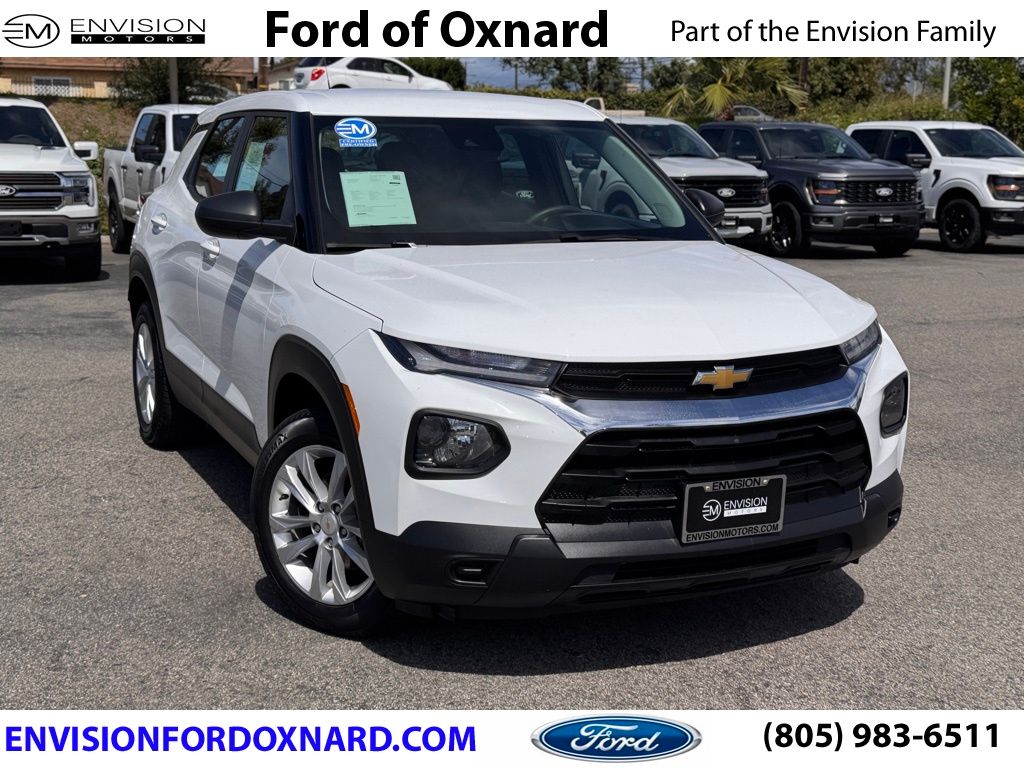 Summit White 2021 Chevrolet Trailblazer LS FWD SUV / Crossover Front-Wheel Drive Continuously Variable Transmission