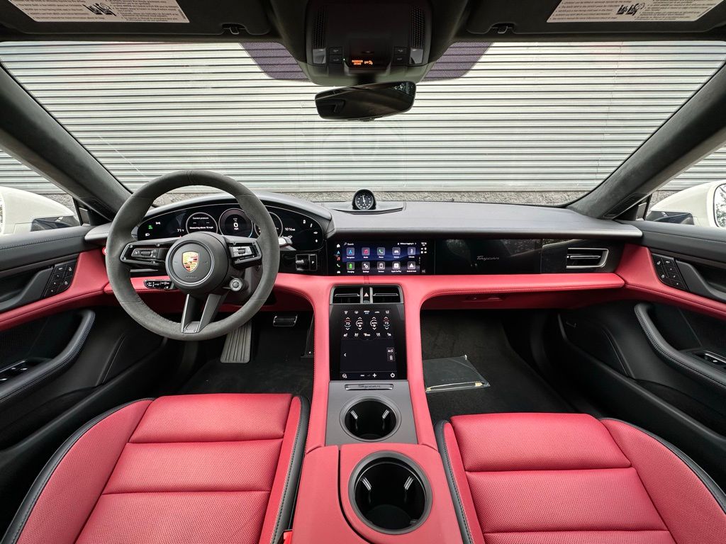 Thumbnail: 2026 Porsche Taycan - 6