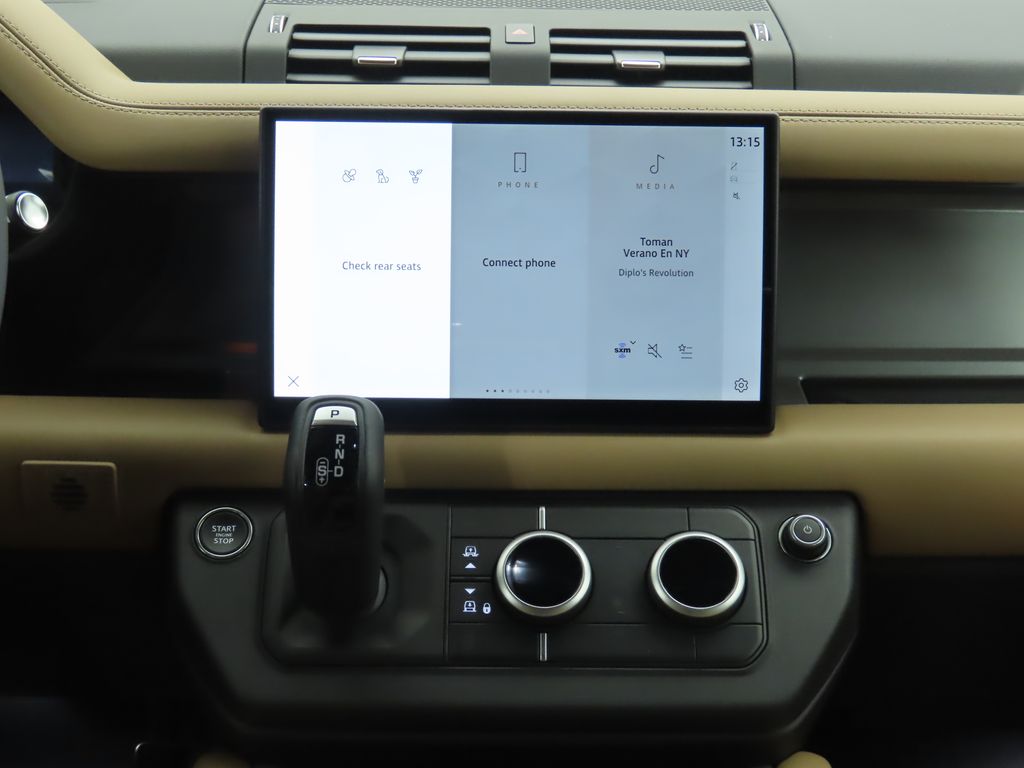 Thumbnail: 2025 Land Rover Defender - 15