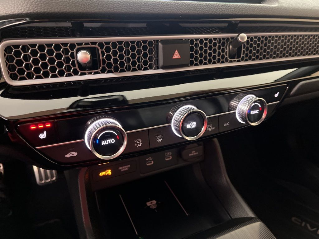 Thumbnail: 2025 Honda Civic - 32