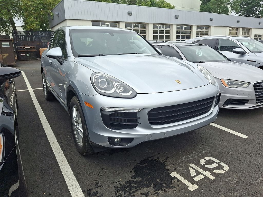Thumbnail: 2015 Porsche Cayenne - 3