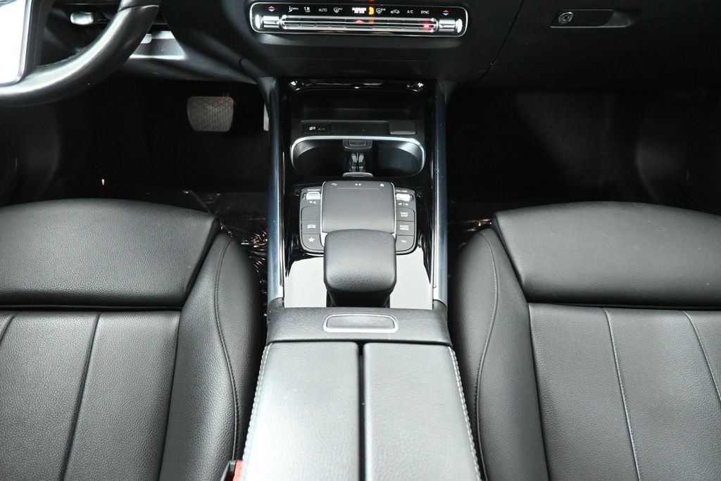 Thumbnail: 2022 Mercedes-Benz GLA - 23