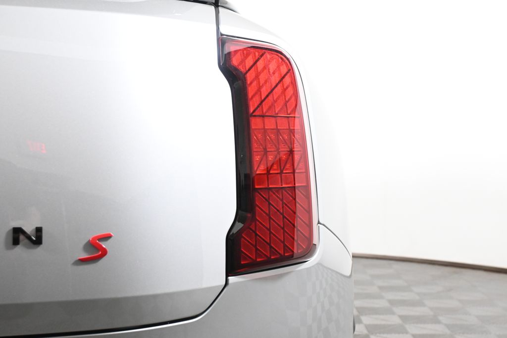 Thumbnail: 2027 MINI Cooper Countryman - 13
