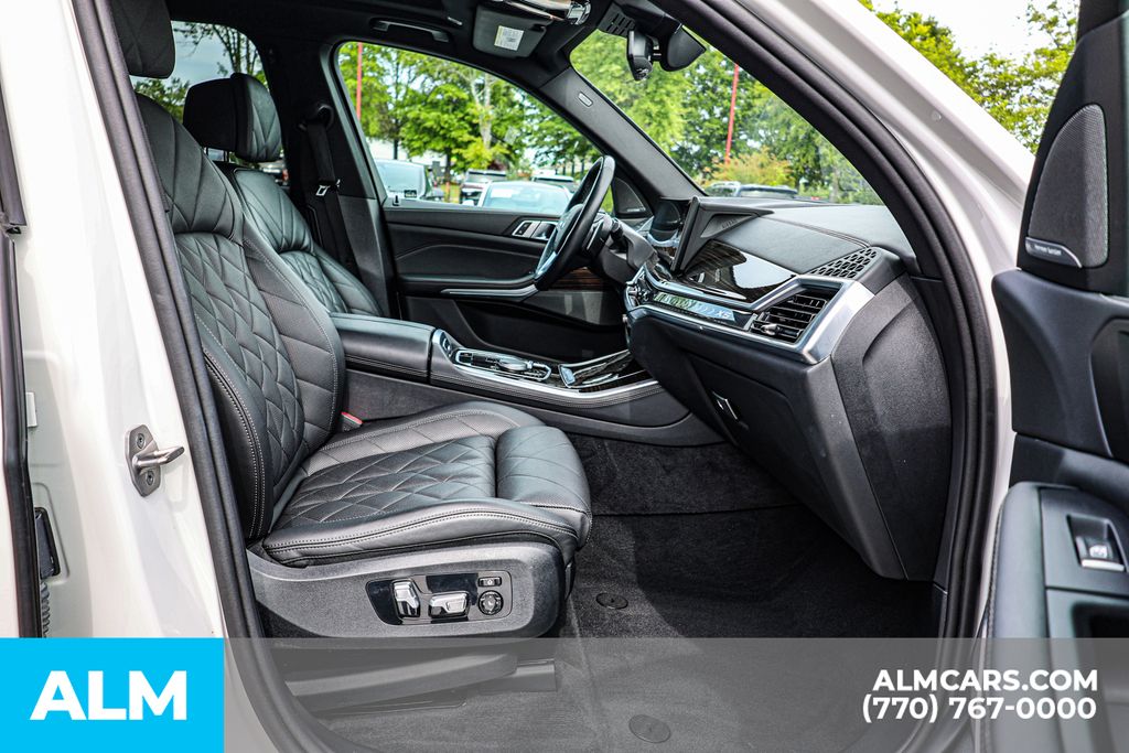 Used 2024 White BMW sDrive40i/MT Certified image 21