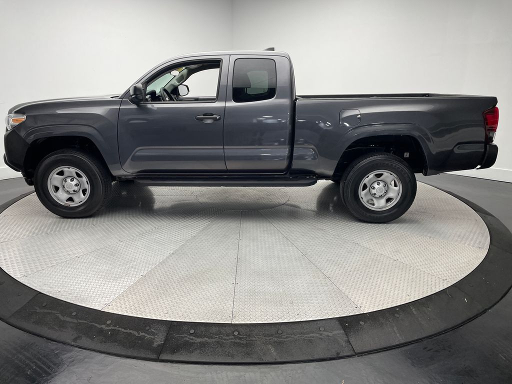 Thumbnail: 2019 Toyota Tacoma - 8