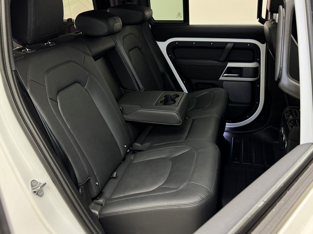 Thumbnail: 2023 Land Rover Defender - 22