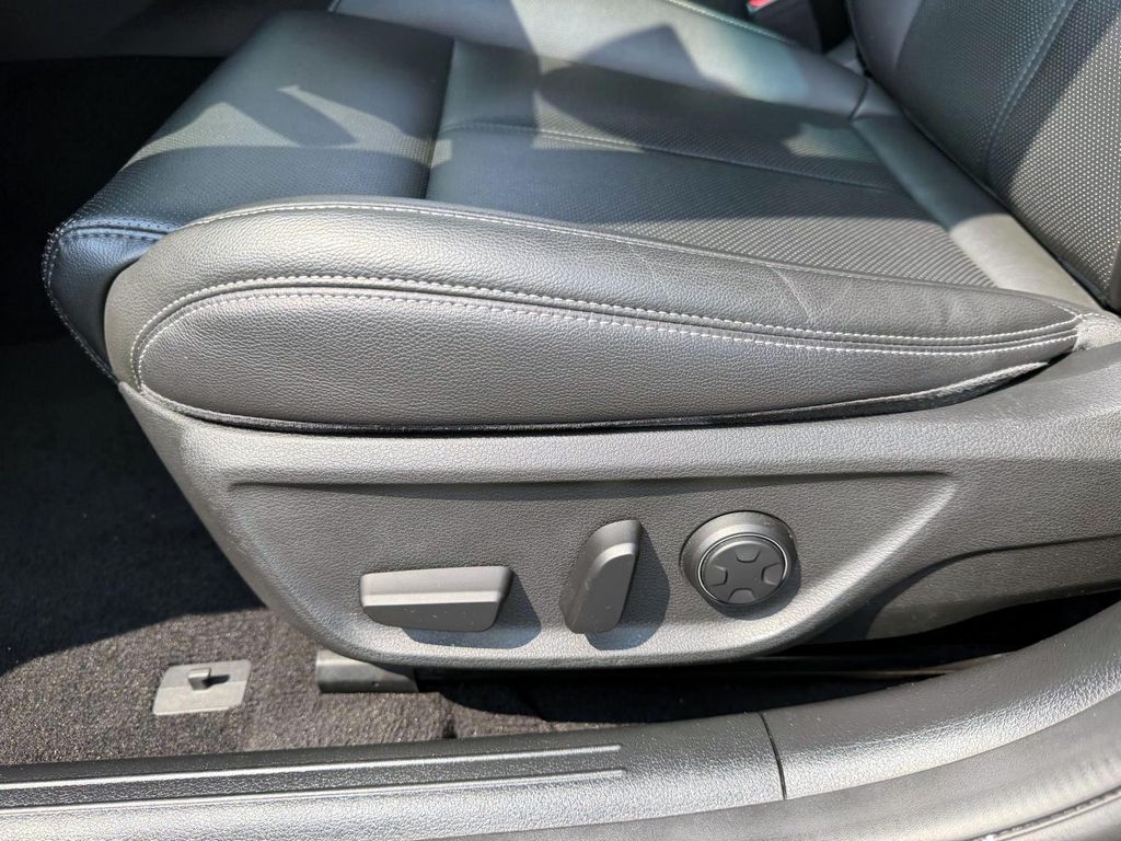 Used 2025 Genesis G70 Sedan