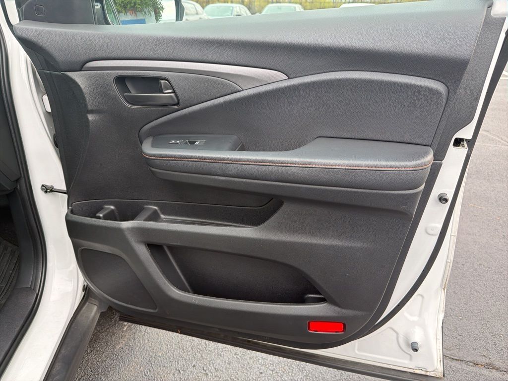 Thumbnail: 2023 Honda Passport - 27