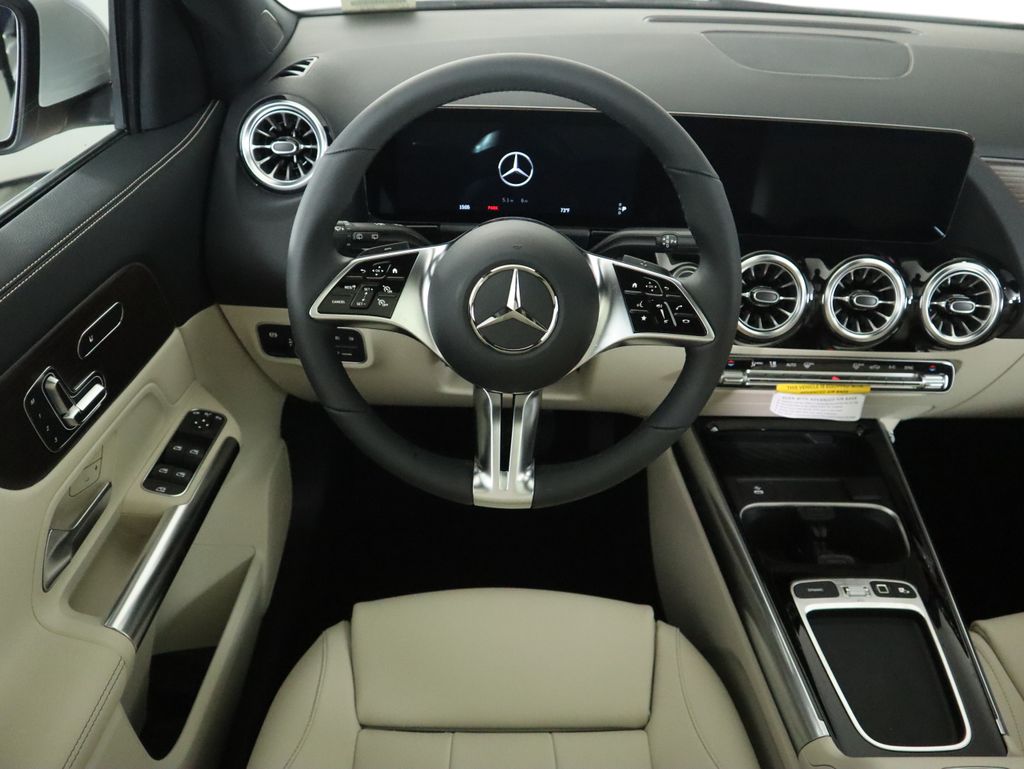 Thumbnail: 2026 Mercedes-Benz GLA - 11