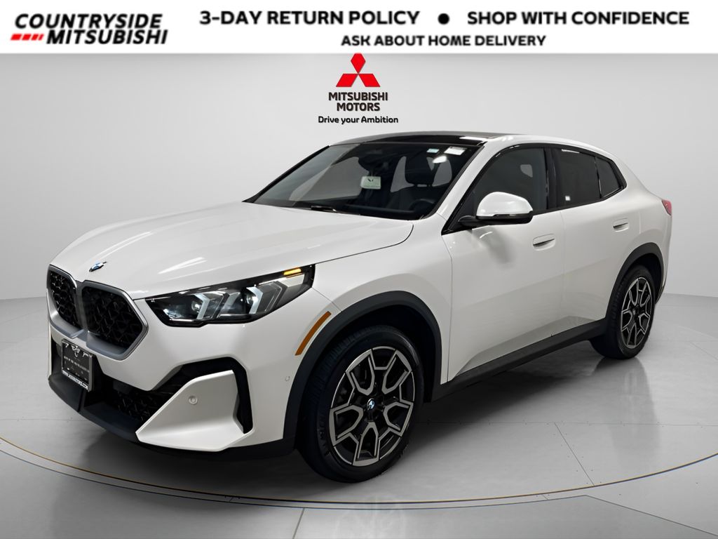 White Metallic 2025 BMW X2 SUV / Crossover All-Wheel Drive 7-Speed Automatic