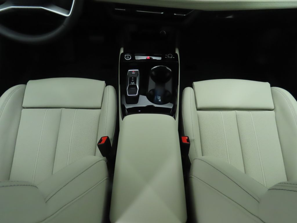 Thumbnail: 2025 Audi A6 - 18