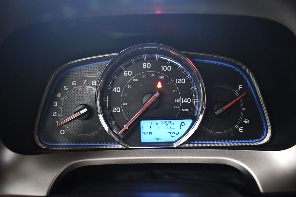 Thumbnail: 2015 Toyota RAV4 - 26