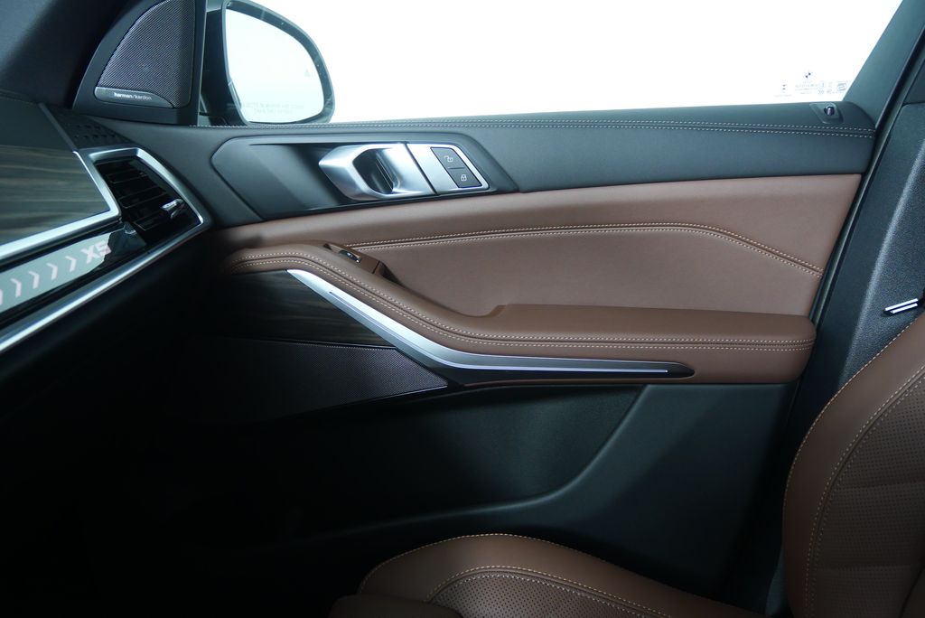 Thumbnail: 2026 BMW X5 - 24