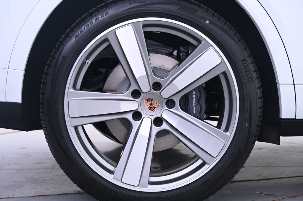 Thumbnail: 2025 Porsche Cayenne - 17