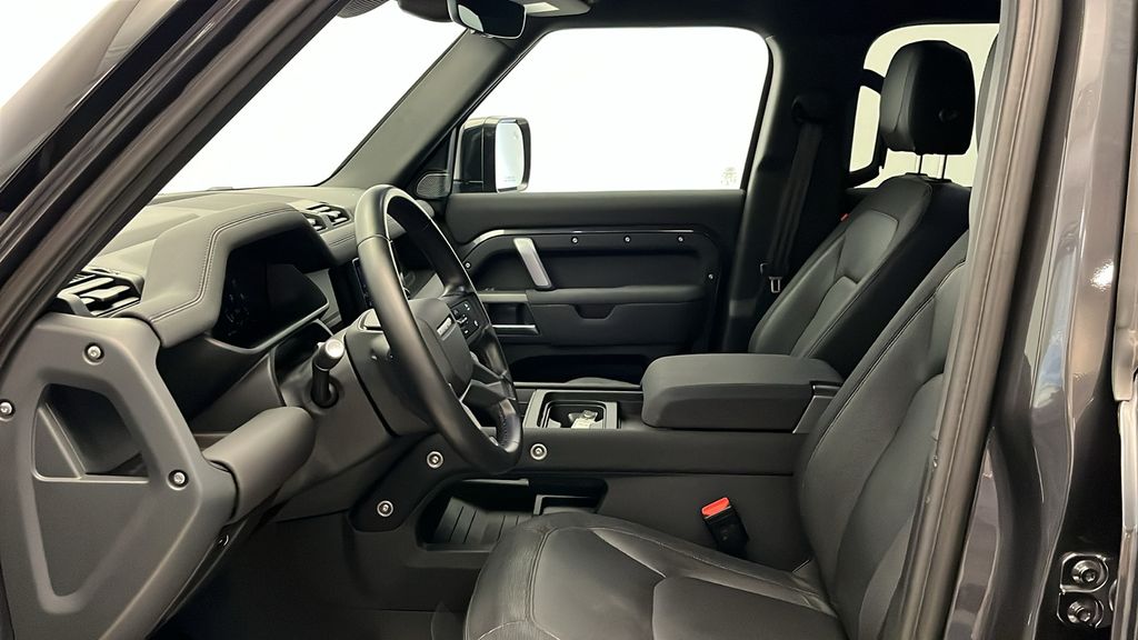 2023 Land Rover Defender 110 12