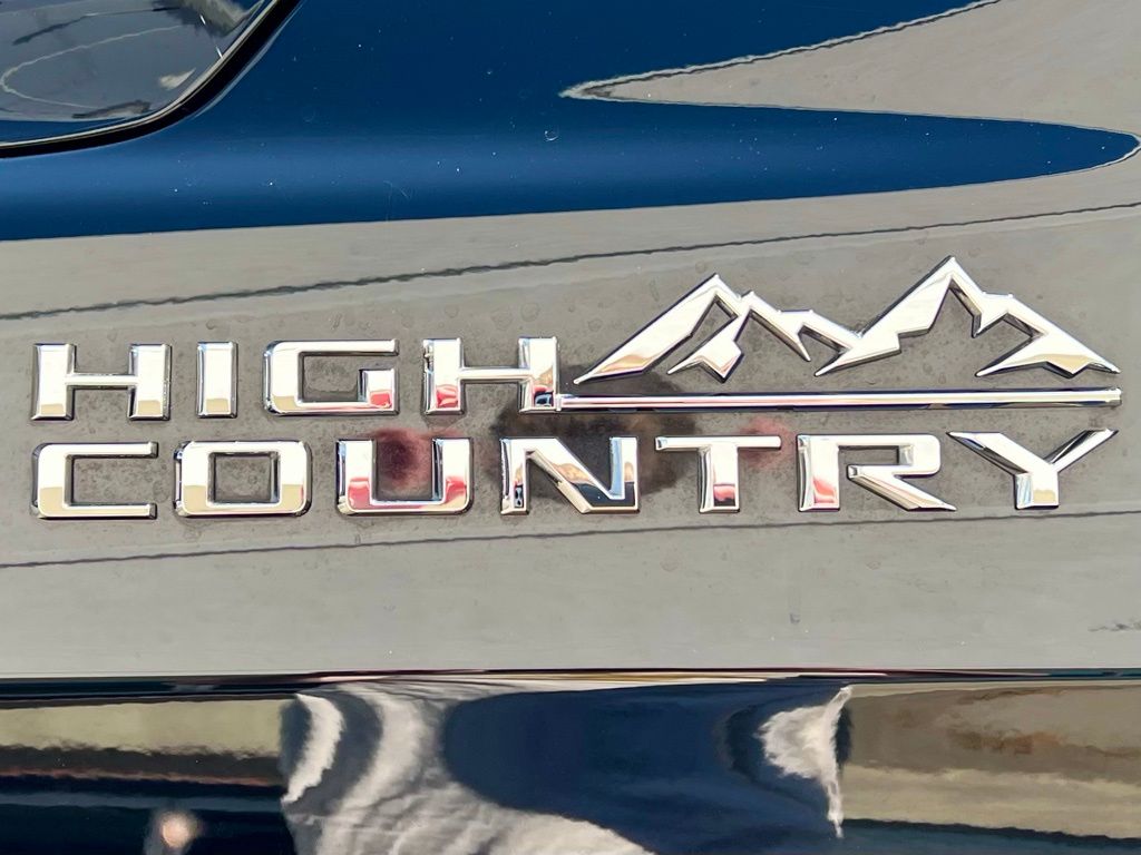 2022 Chevrolet Tahoe High Country photo