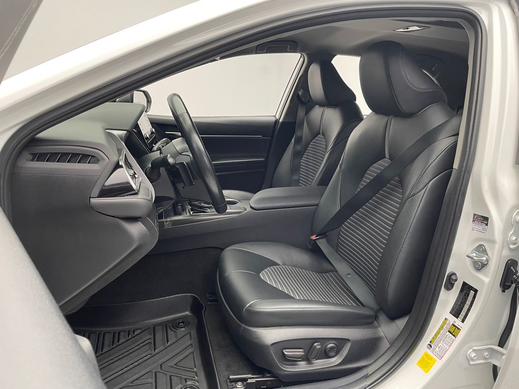 2023 Toyota Camry SE 13