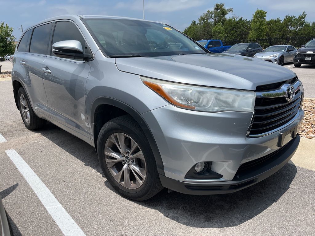 2016 Toyota Highlander Plus 2