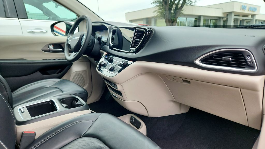 2024 Chrysler Pacifica