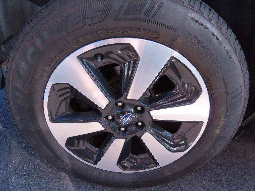 Thumbnail: 2018 Subaru Forester - 17