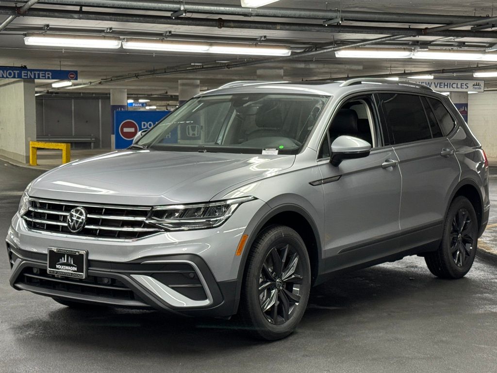 2024 Volkswagen Tiguan 2.0T SE 3