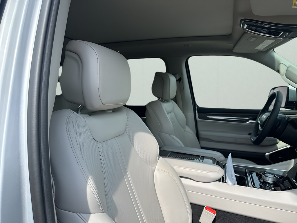 Used Car 2022 Jeep Wagoneer  Series Iii For Sale Under $40,000 In Austin, Texas