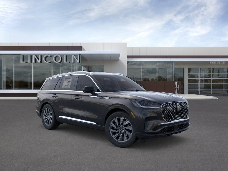 Thumbnail: 2026 Lincoln Aviator - 7