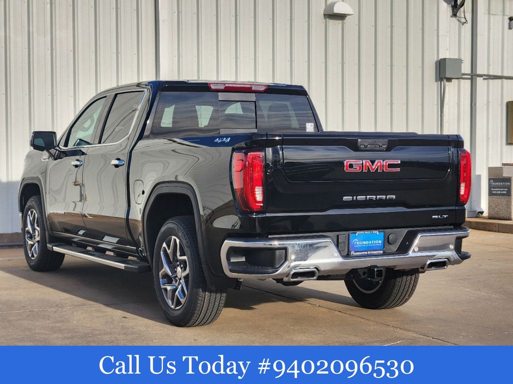 2025 GMC Sierra 1500 SLT 3