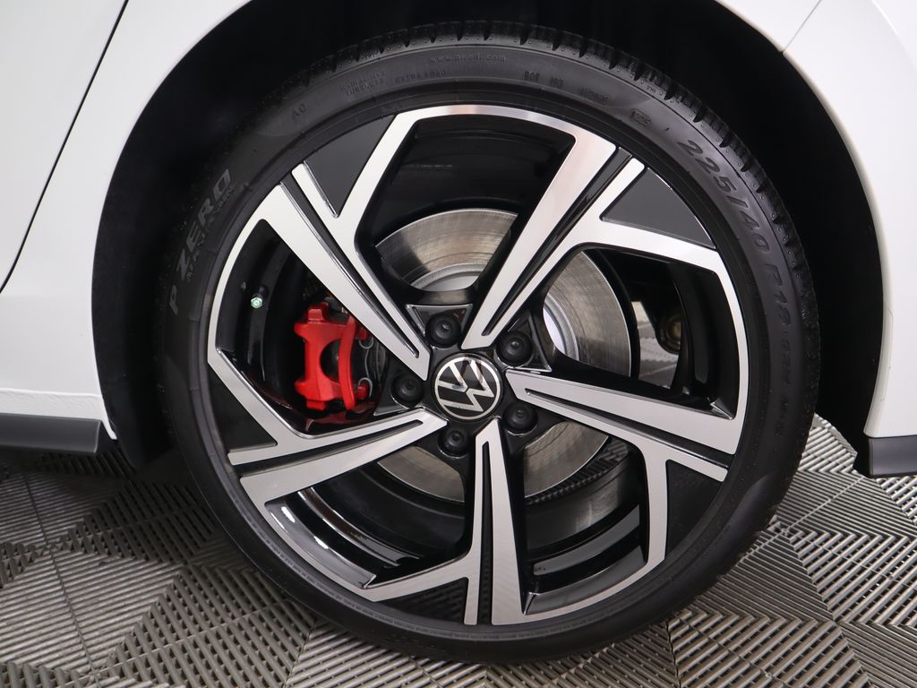 Thumbnail: 2025 Volkswagen Golf - 32