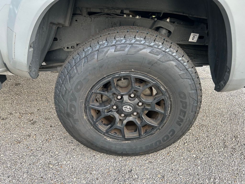 2021 Toyota Tacoma SR5 9
