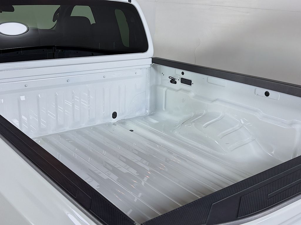 2023 Nissan Frontier S