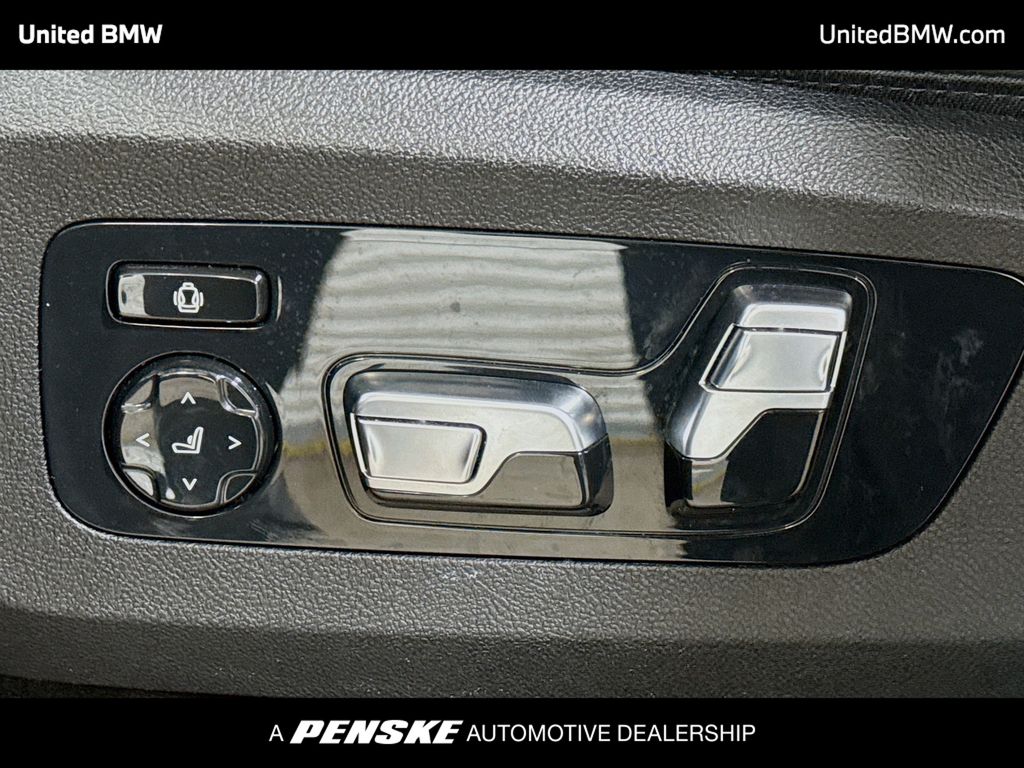 Thumbnail: 2023 BMW X7 - 4