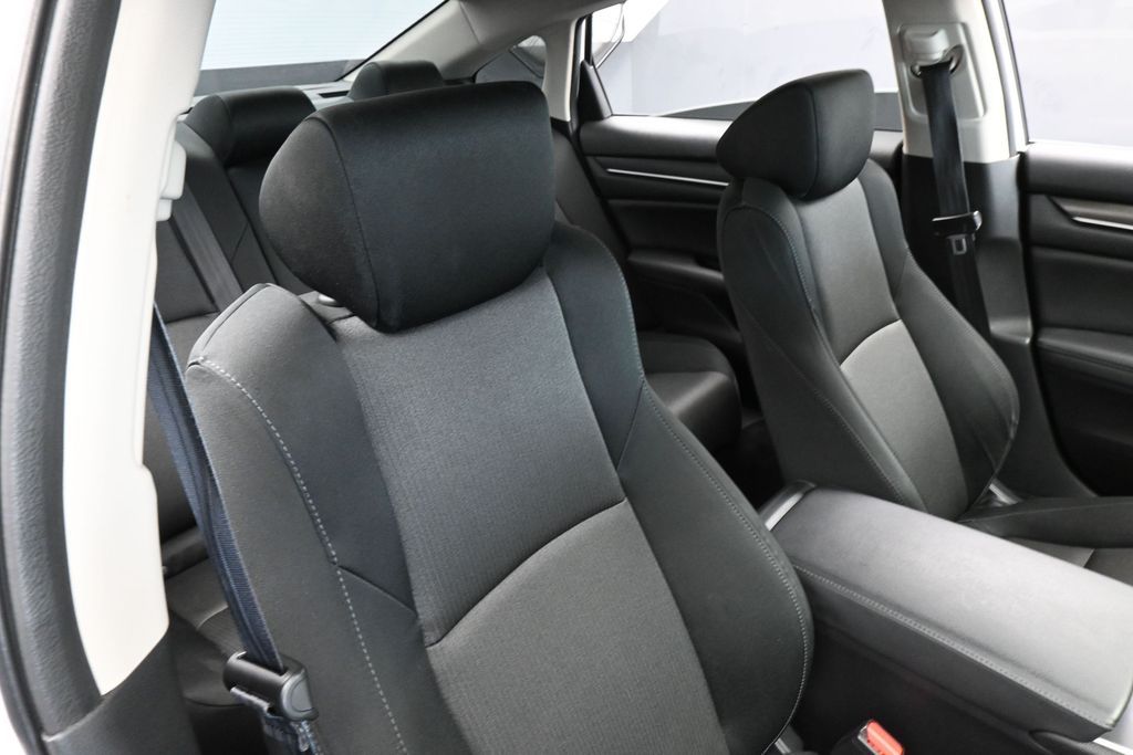 Used 2021 White Honda LX image 39