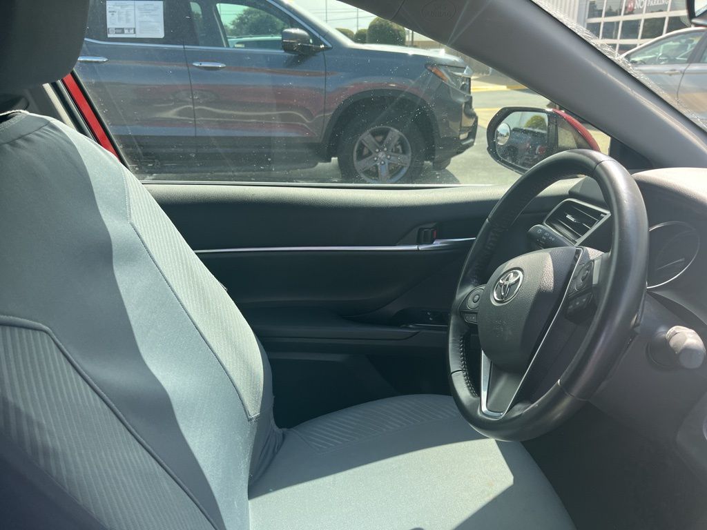 Thumbnail: 2020 Toyota Camry - 4