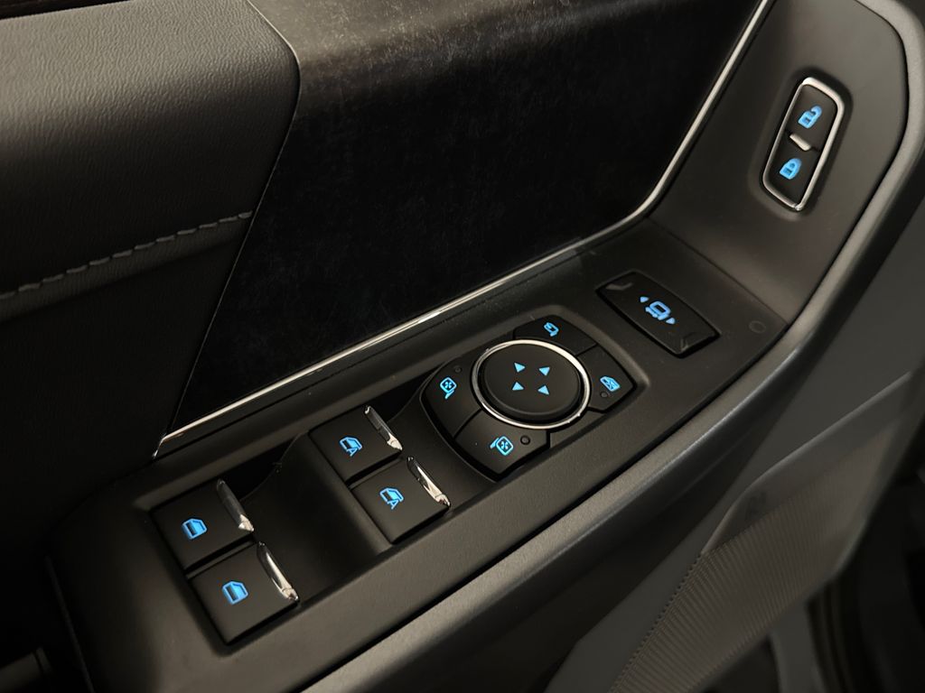 New 2026 Gray Ford XLT image 26