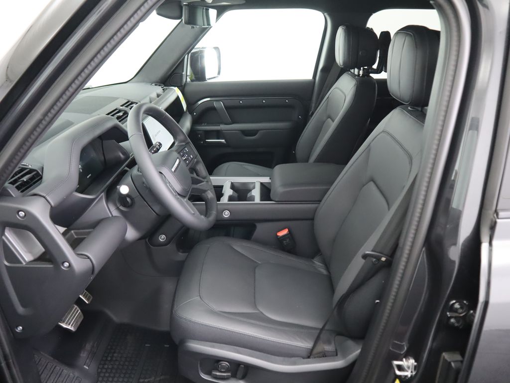 Thumbnail: 2025 Land Rover Defender - 19