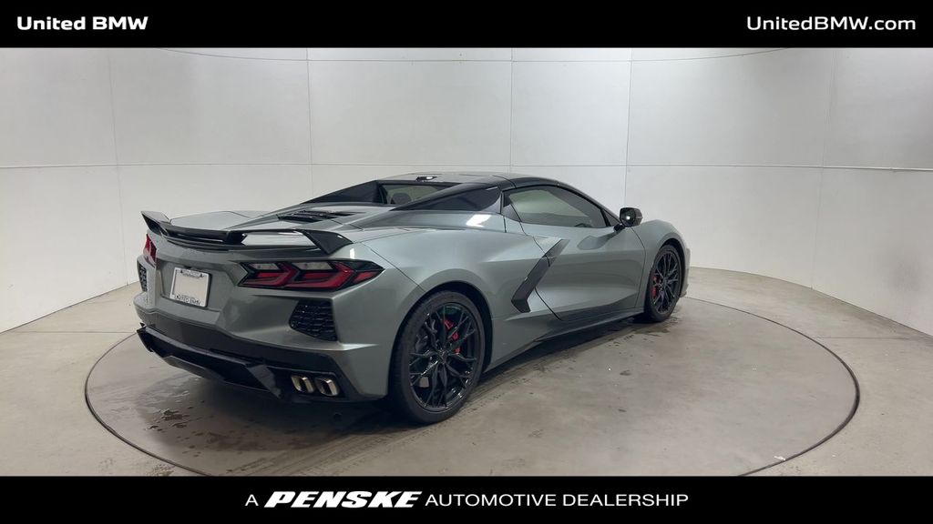 2023 Chevrolet Corvette Stingray 8