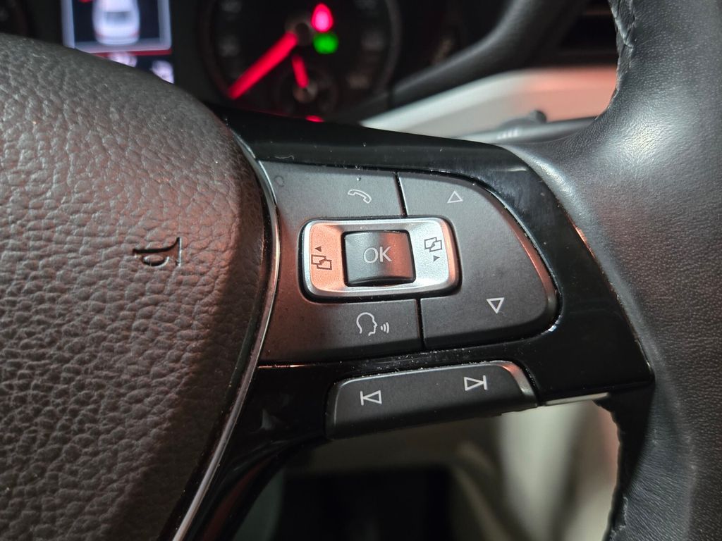 2020 Volkswagen Passat - $14,300