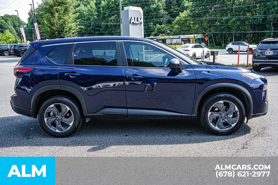Used 2025 Blue Nissan SV image 9