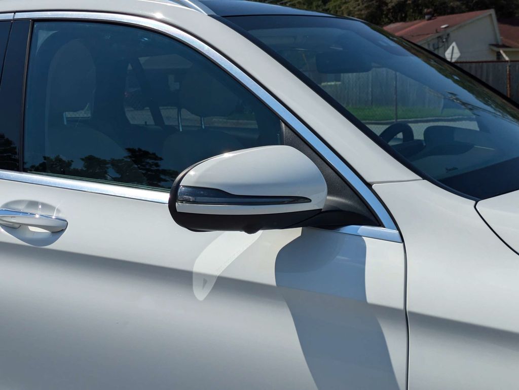 2022 Mercedes-Benz GLC 300 SUV