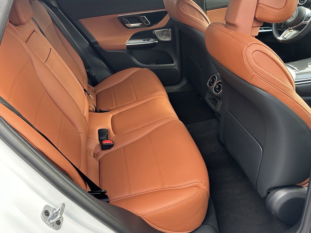 2023 Mercedes-Benz GLC GLC 300 18