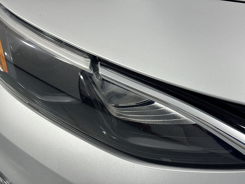 Used Car 2019 Chevrolet Malibu  Hybrid For Sale Under $15,000 In Austin, Texas