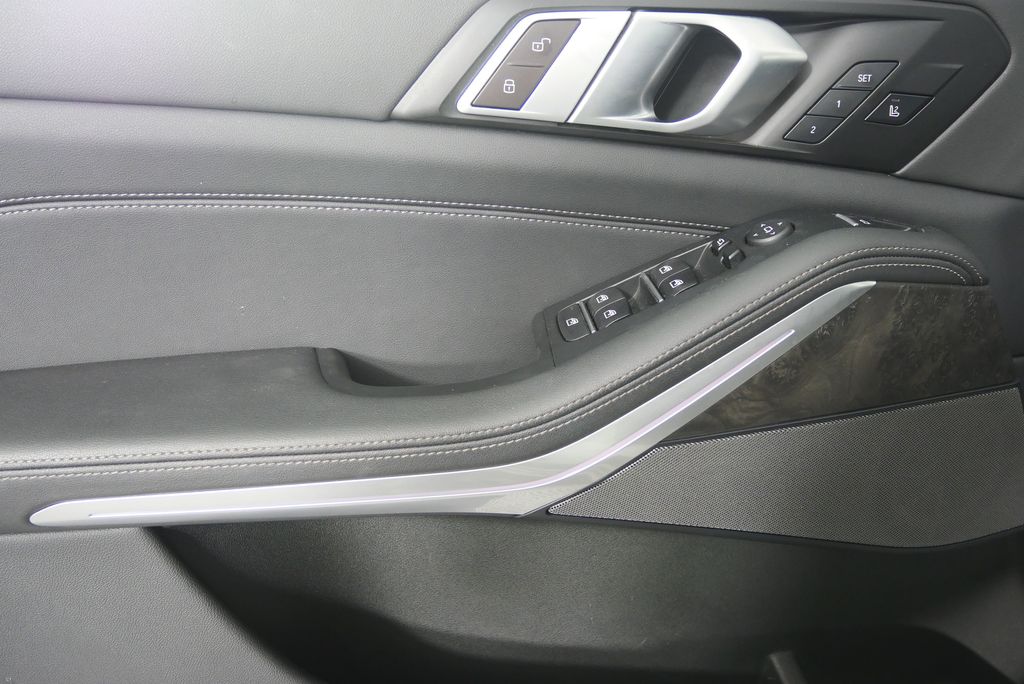 2024 BMW X5 sDrive40i 8