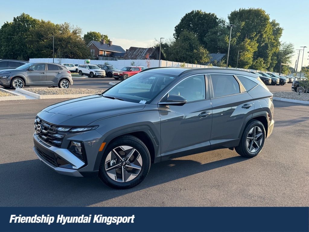 Hampton Gray 2026 Hyundai Tucson SUV / Crossover Front-Wheel Drive 8-Speed Automatic