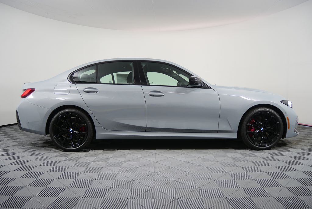 Thumbnail: 2025 BMW 3 Series - 2