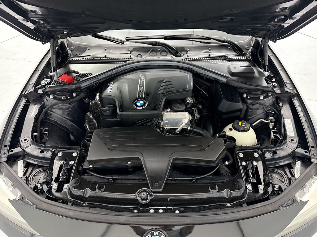 Thumbnail: 2015 BMW 3 Series - 28