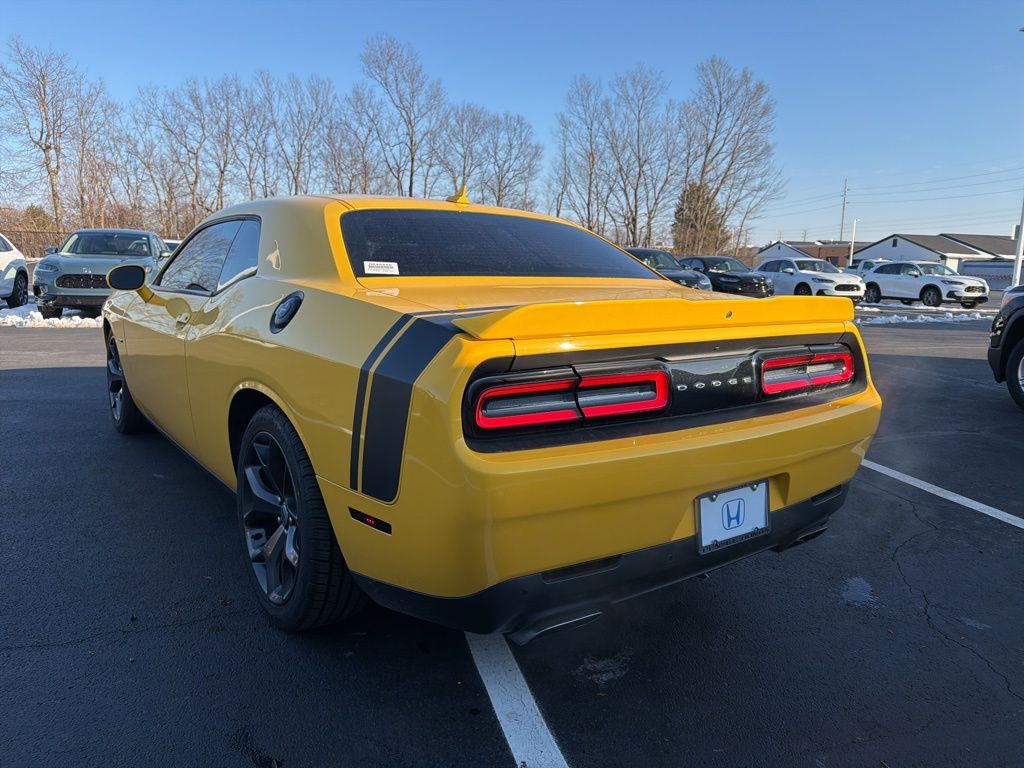 Thumbnail: 2017 Dodge Challenger - 3