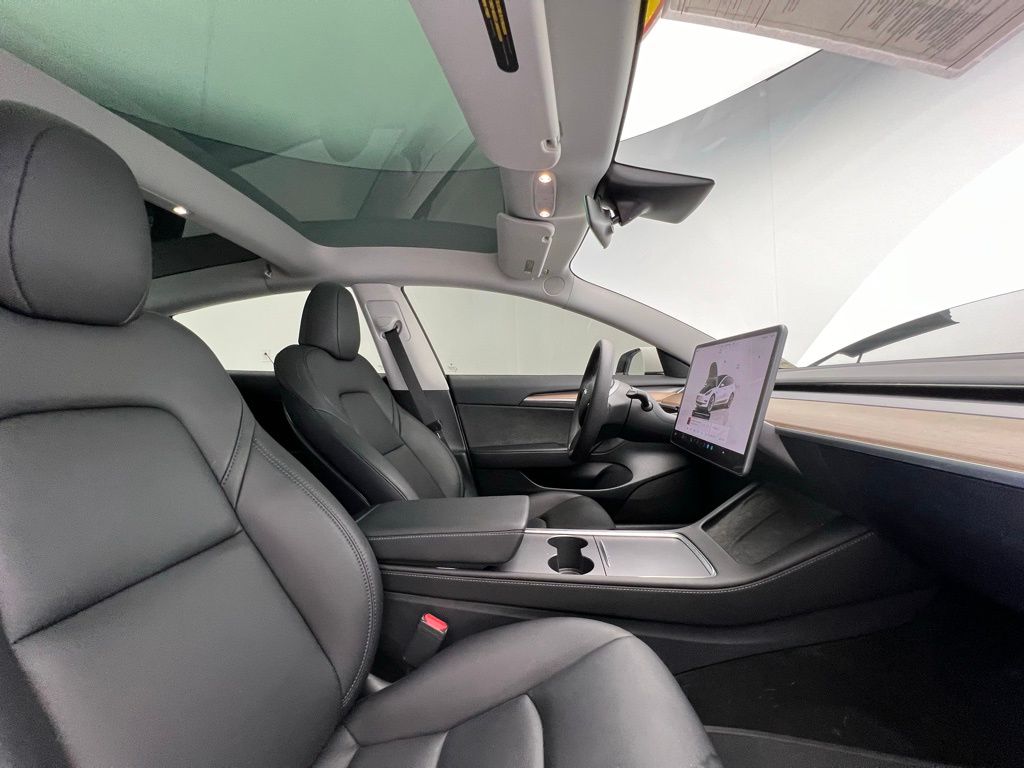 Thumbnail: 2023 Tesla Model 3 - 20